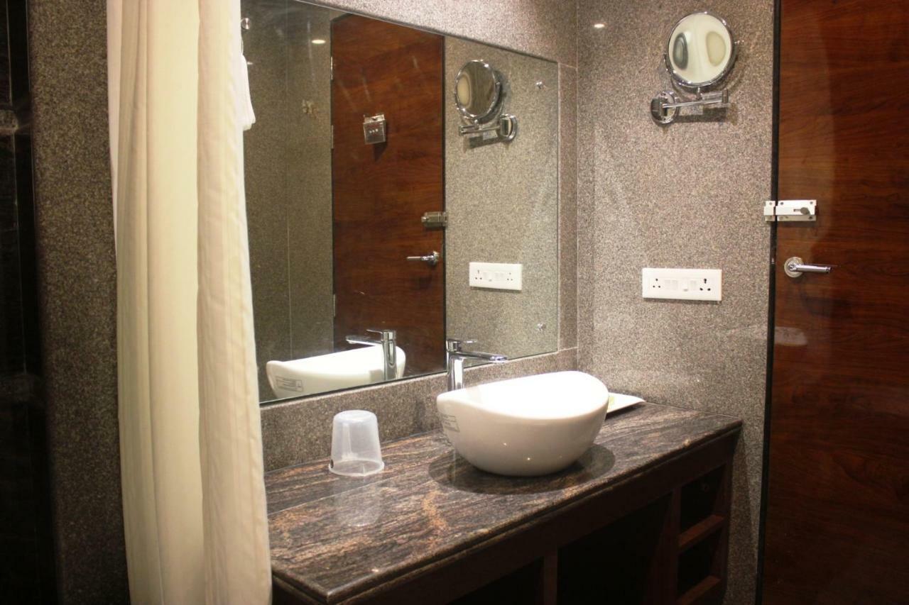 Hotel Simla Siliguri Dış mekan fotoğraf